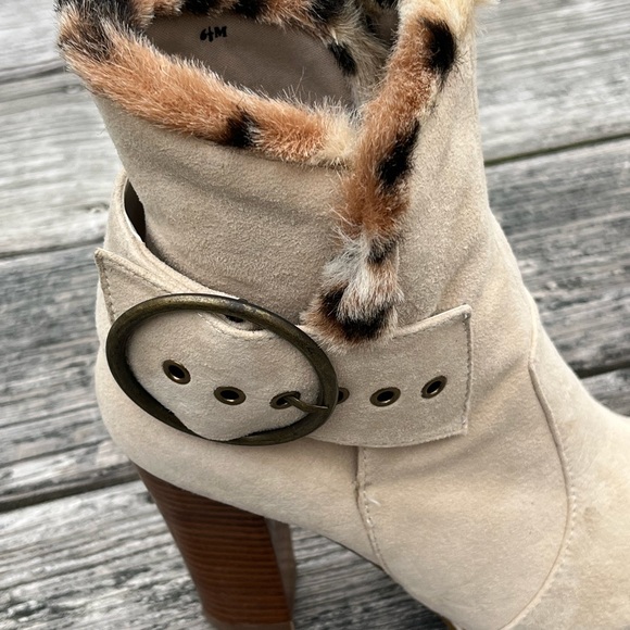 Heeled ankle boots - Picture 8 of 8